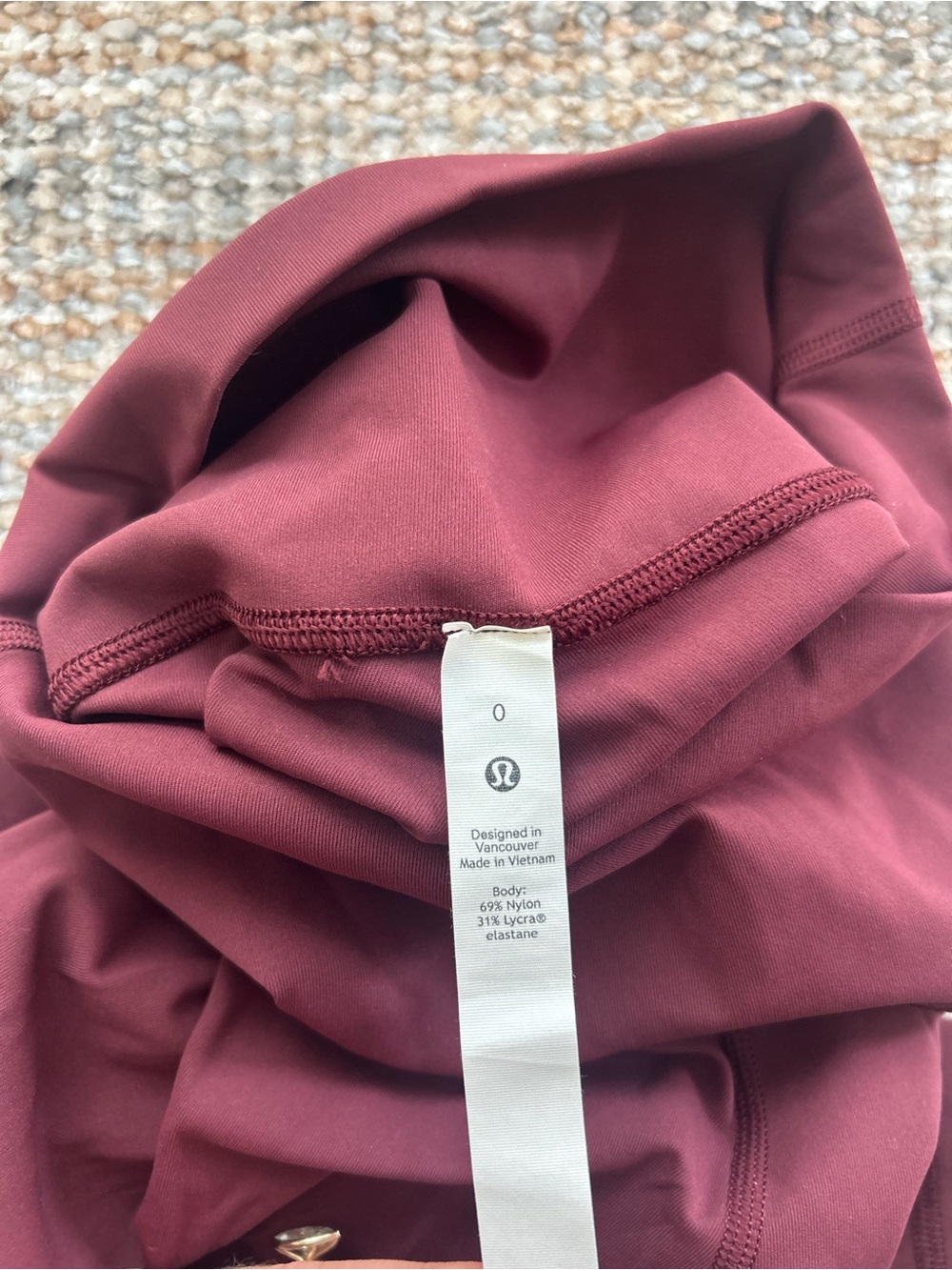 Lululemon Burgandy wunder under high rise 28 inch luxtreme - Picture 3 of 3